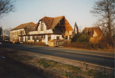 HVB FO 00211  Sloop van vroegere melkfabriek Wilhemina