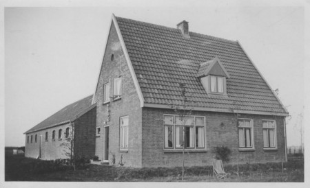 HVB FO 00258  Boerderij aan Kerkedijk