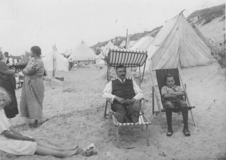 HVB FO 00270  Badgasten op het strand, jaren '20