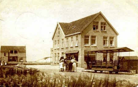 HVB FO 00284  Paardentram in Bergen aan Zee