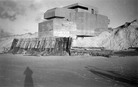 HVB FO 00344  Vuurleidingsbunker bij Bergen aan Zee