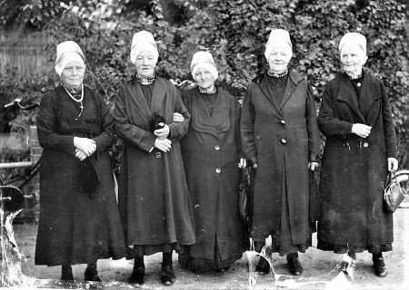 HVB FO 00771  Vijf dames met hulletjes, 1937